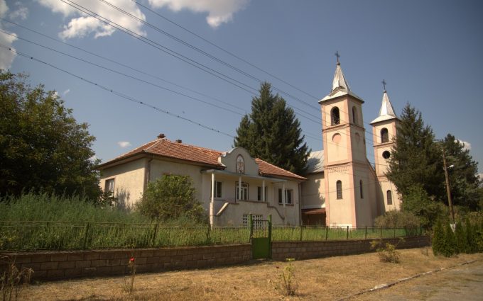 Biserica Catolică Sfânta Treime