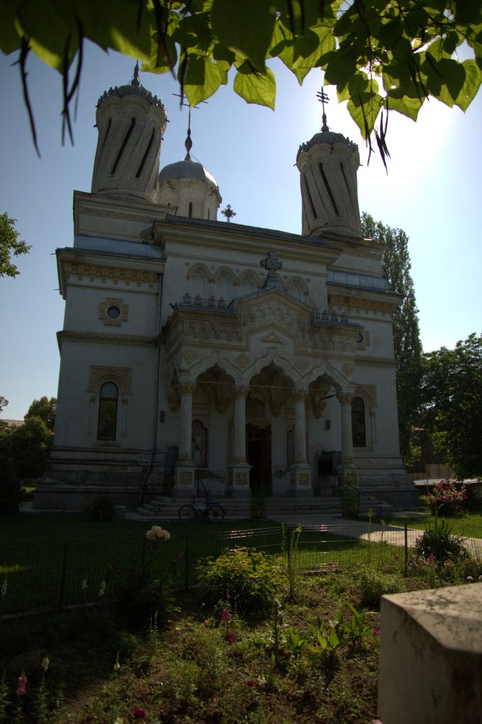 Catedrala Ortodoxă de Est „Sf. Haralambi”