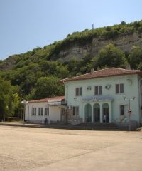 Ferry restaurant