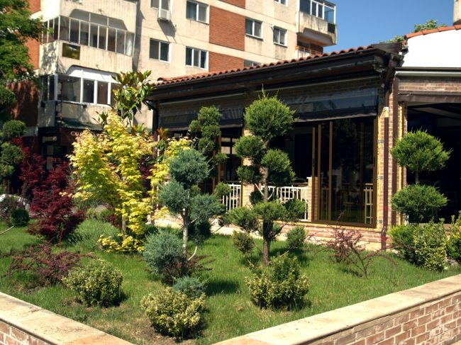 Unicom restaurant