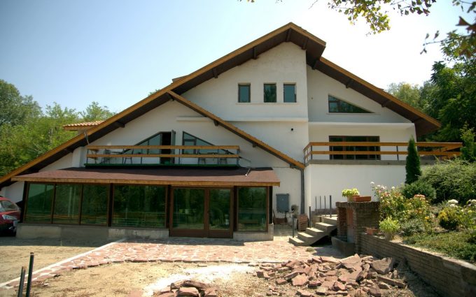 4th kilometer hut